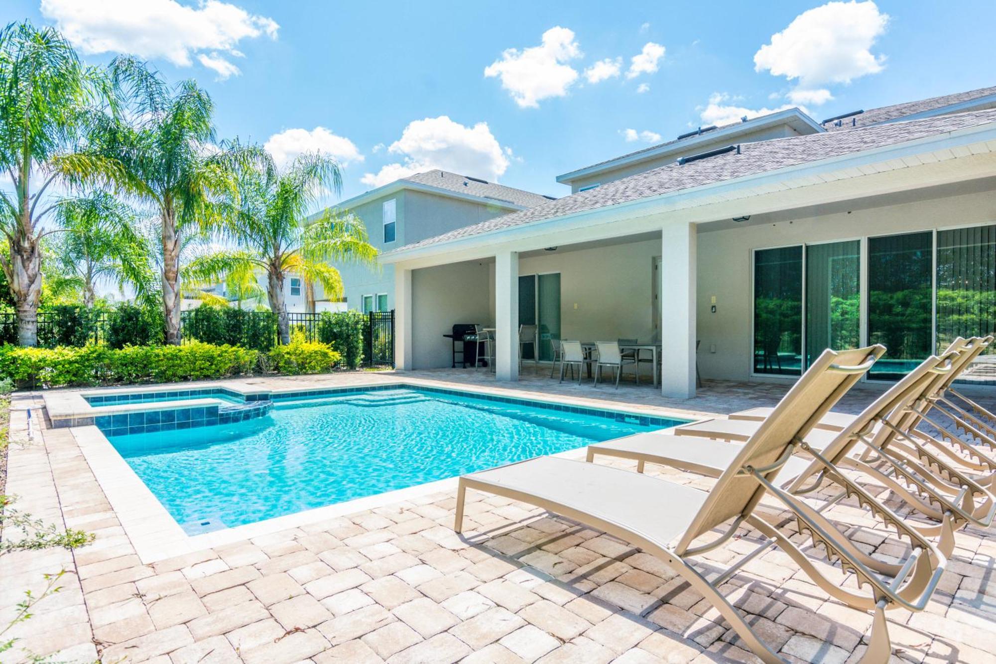 Gorgeous Single With Private Pool At Encore Ec7463